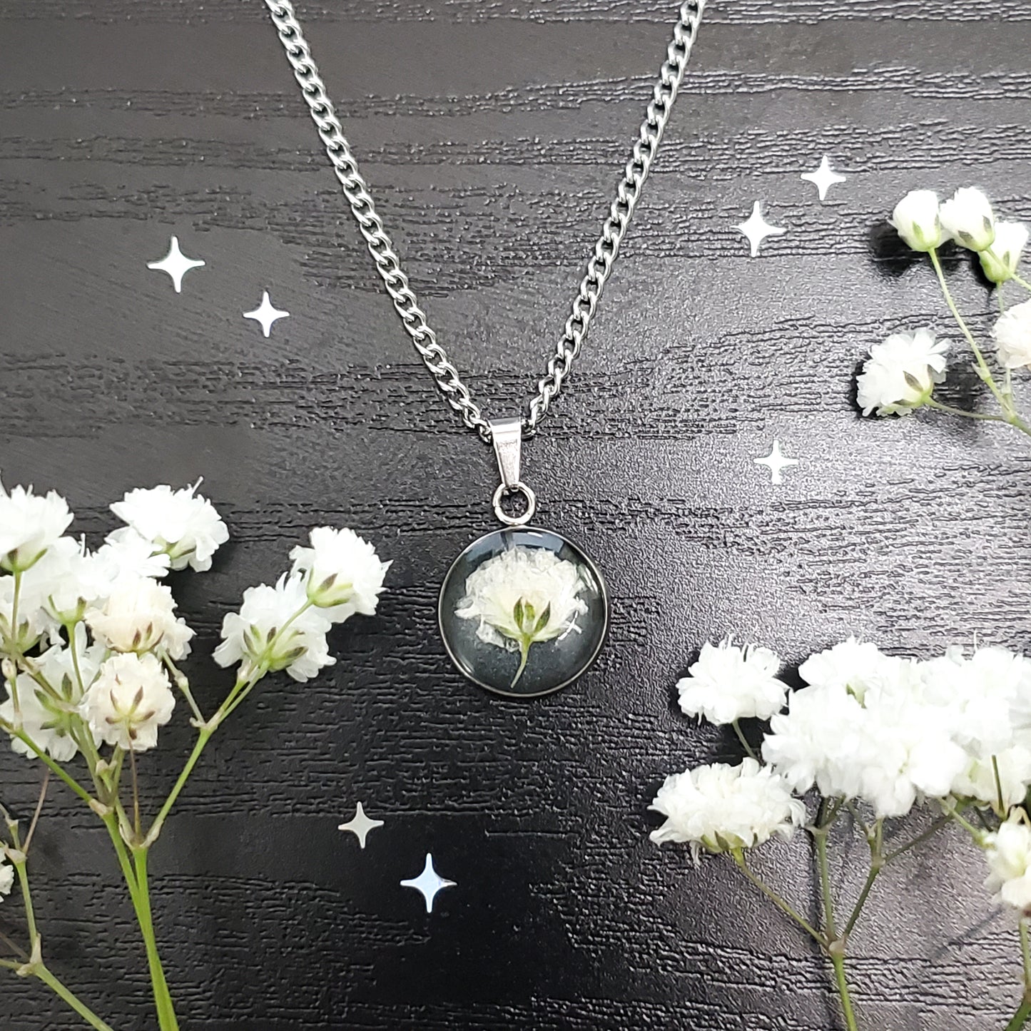 Midnight Florets Stud & Necklace Set